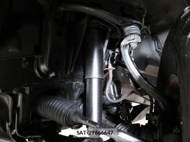 Toyota LAND CRUISER 2003-01 8627399-11