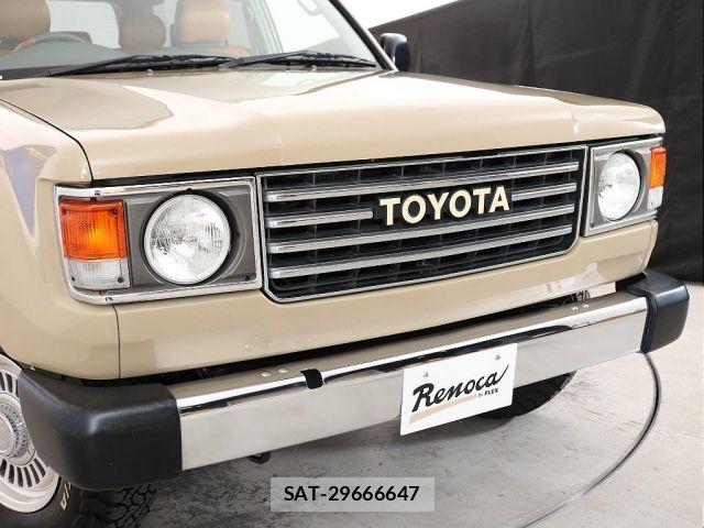 Toyota LAND CRUISER 2003-01 8627399-15