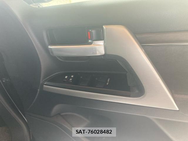 Toyota LAND CRUISER 2018-08 8659808-13