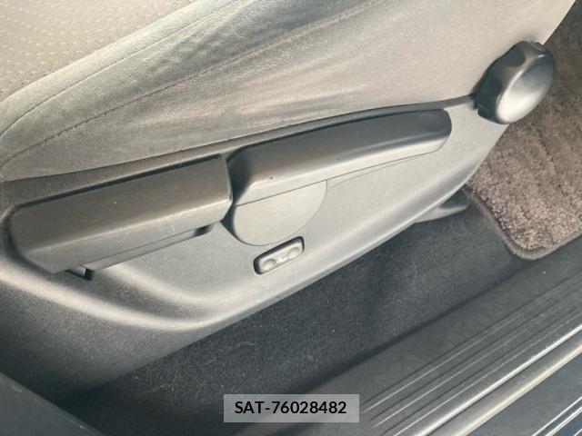 Toyota LAND CRUISER 2018-08 8659808-15