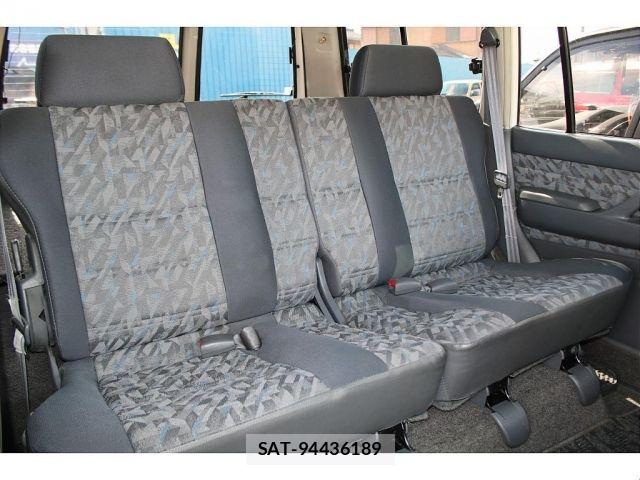 Toyota LAND CRUISER 1997-01 8659809-9