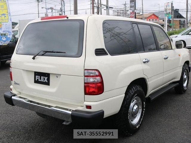Toyota LAND CRUISER 2003-01 8666355-9