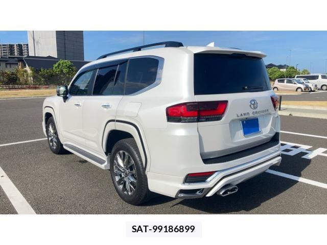 Toyota LAND CRUISER 2024-01 8659805-2