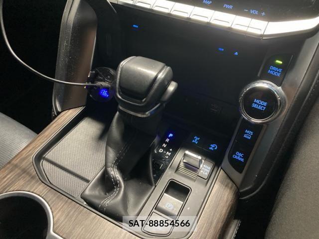 Toyota LAND CRUISER 2023-02 8743224-26