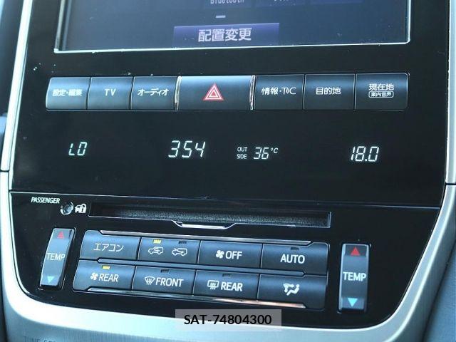 Toyota LAND CRUISER 2018-01 8743228-12