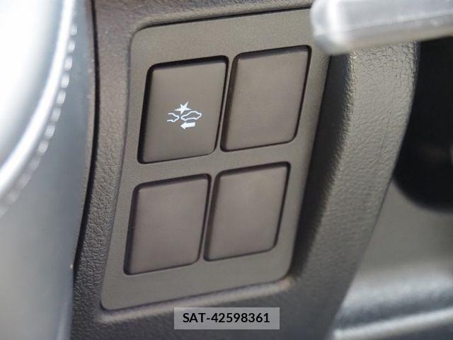Toyota LAND CRUISER 2018-11 8743230-25