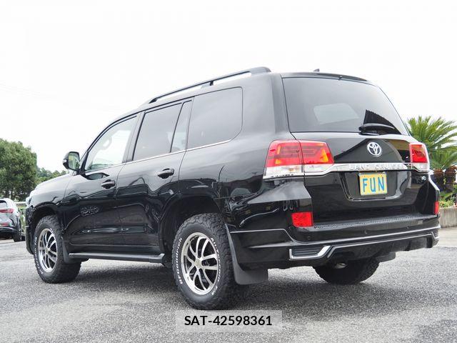 Toyota LAND CRUISER 2018-11 8743230-5