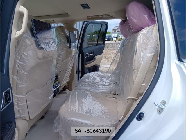 Toyota LAND CRUISER 2026-04 8743213-12