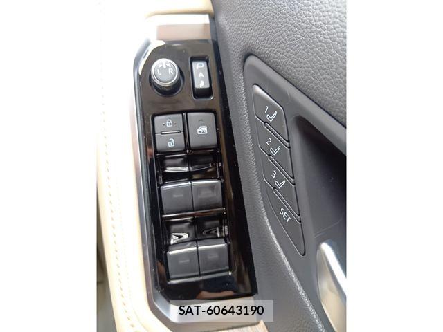 Toyota LAND CRUISER 2026-04 8743213-23
