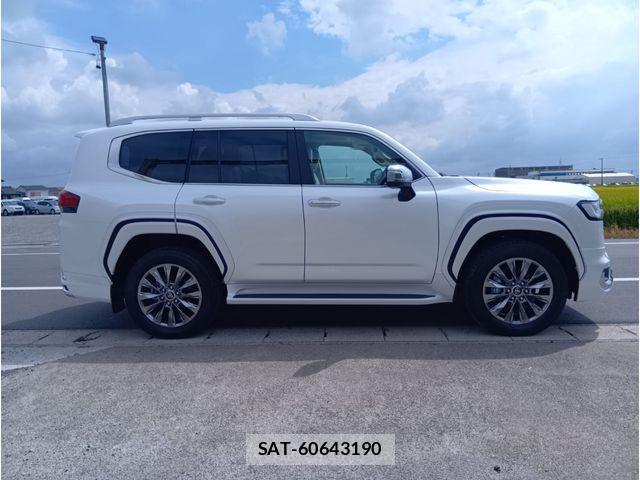 Toyota LAND CRUISER 2026-04 8743213-7
