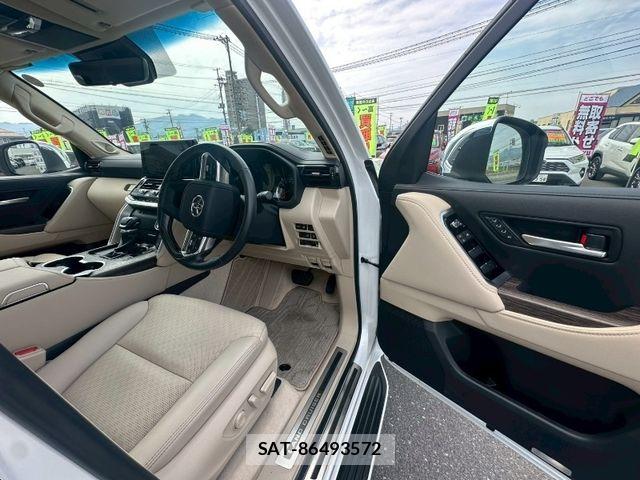 Toyota LAND CRUISER 2024-02 8743214-10