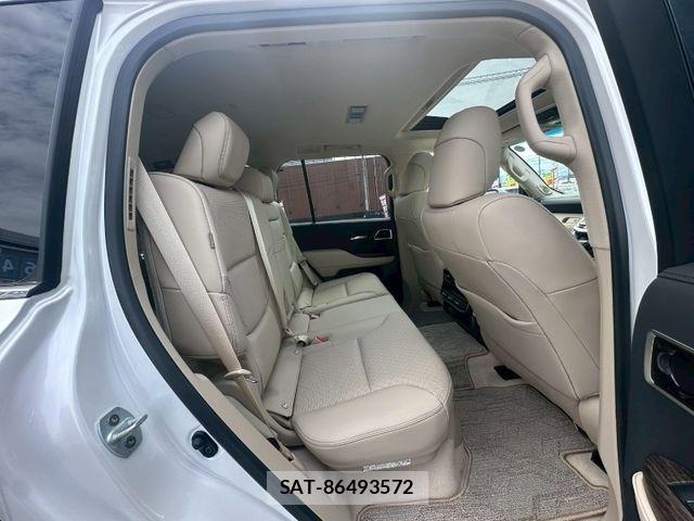 Toyota LAND CRUISER 2024-02 8743214-12