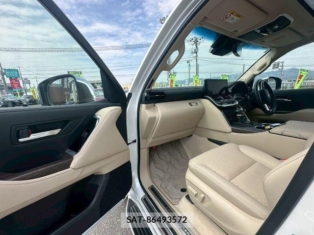 Toyota LAND CRUISER 2024-02 8743214-13