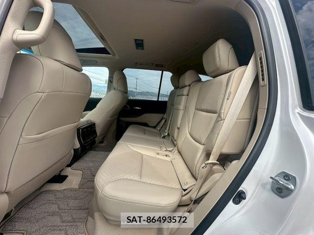 Toyota LAND CRUISER 2024-02 8743214-15