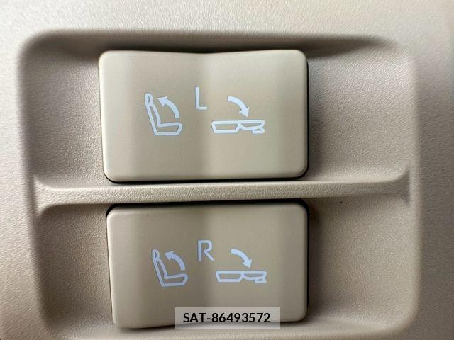 Toyota LAND CRUISER 2024-02 8743214-27