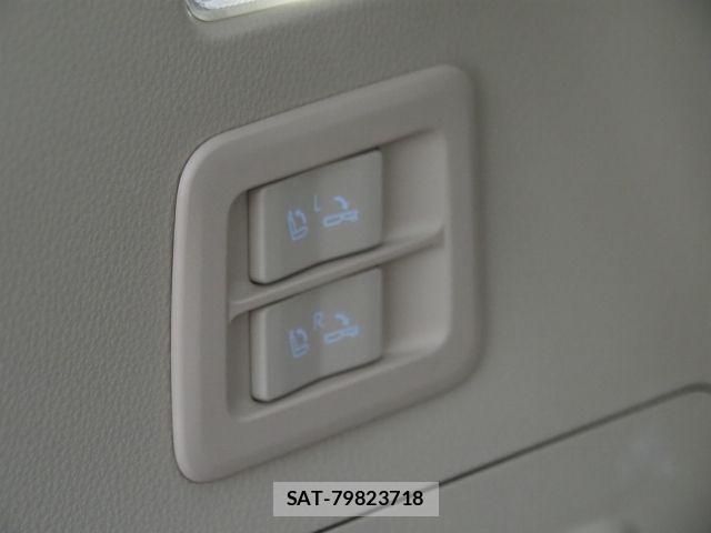 Toyota LAND CRUISER 2023-12 8743223-18