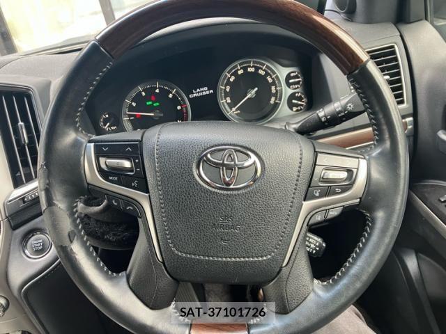 Toyota LAND CRUISER 2016-03 8743226-19