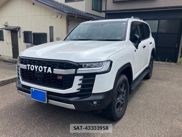 Toyota LAND CRUISER 2023-09 8743225-0