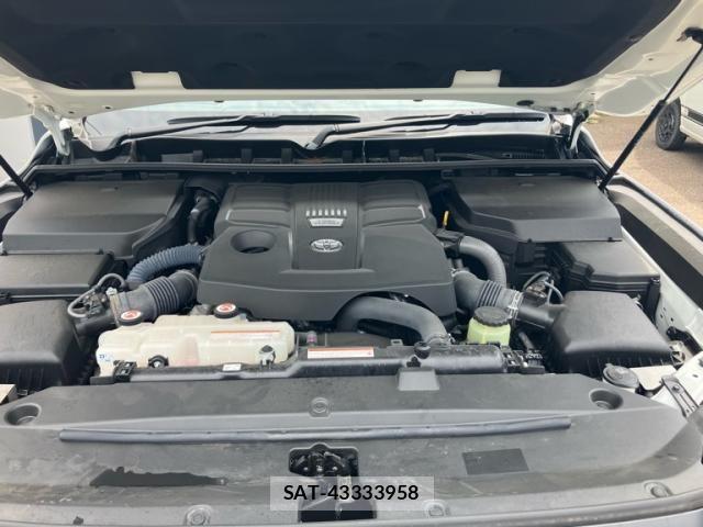 Toyota LAND CRUISER 2023-09 8743225-10
