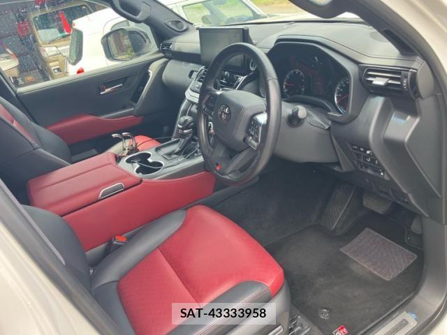 Toyota LAND CRUISER 2023-09 8743225-13
