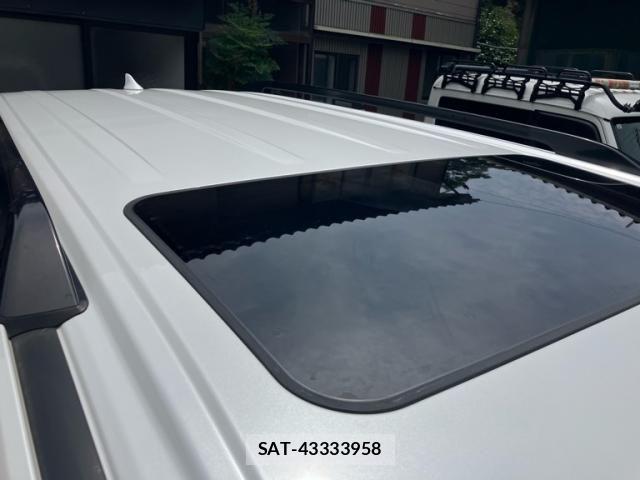 Toyota LAND CRUISER 2023-09 8743225-17
