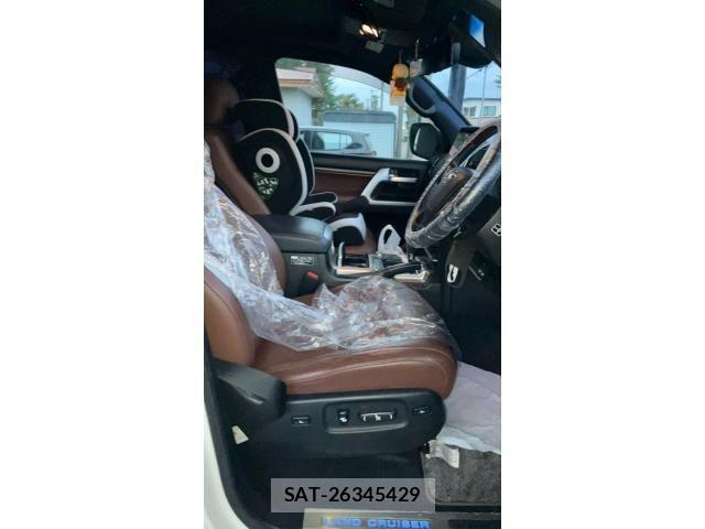 Toyota LAND CRUISER 2016-07 8743229-16
