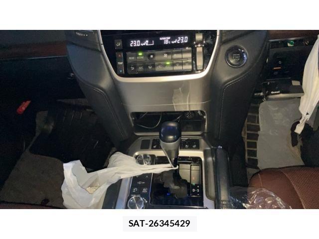 Toyota LAND CRUISER 2016-07 8743229-26