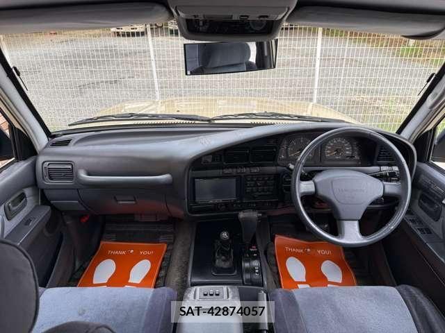 Toyota LAND CRUISER 1994-04 8743249-1