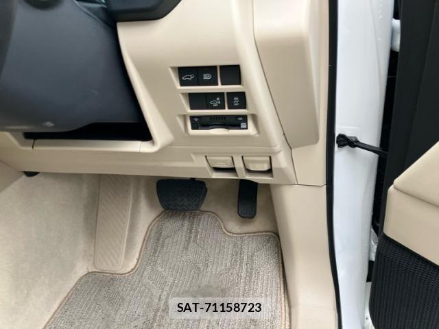 Toyota LAND CRUISER 2023-10 8743215-9