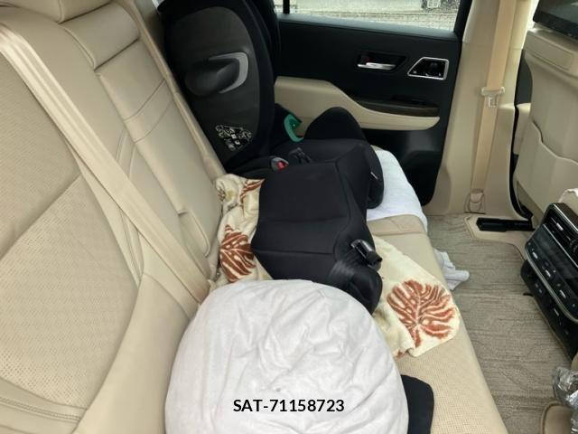 Toyota LAND CRUISER 2023-10 8743215-15