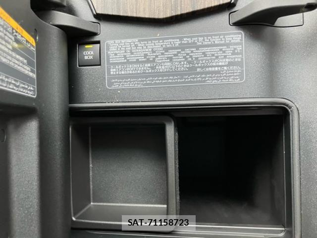 Toyota LAND CRUISER 2023-10 8743215-24