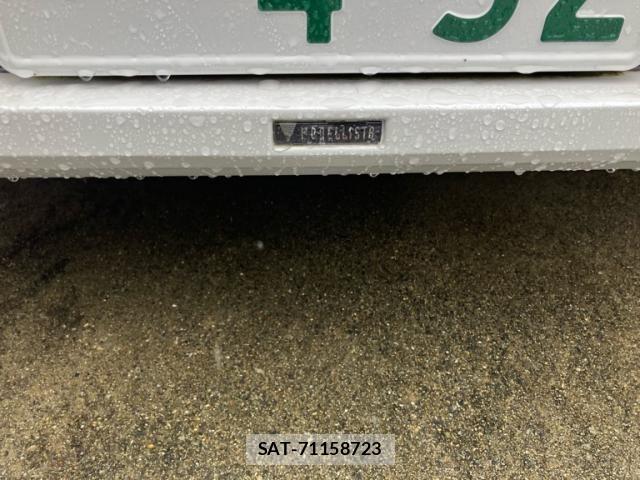 Toyota LAND CRUISER 2023-10 8743215-25