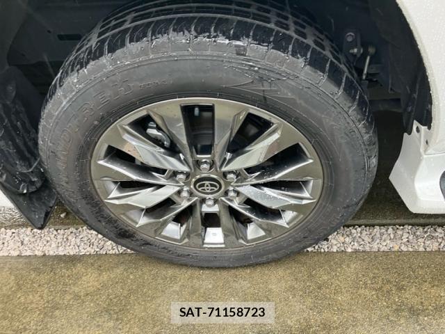 Toyota LAND CRUISER 2023-10 8743215-5