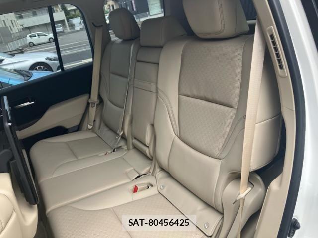 Toyota LAND CRUISER 2024-03 8743222-11