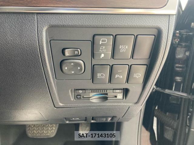 Toyota LAND CRUISER 2018-06 8743227-13