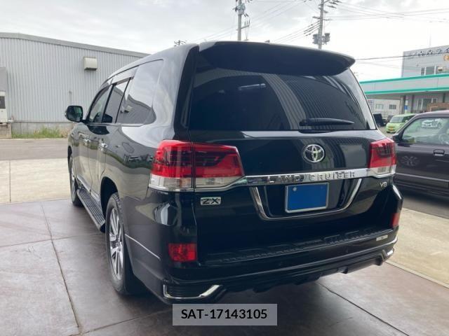 Toyota LAND CRUISER 2018-06 8743227-3