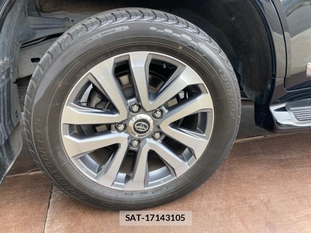 Toyota LAND CRUISER 2018-06 8743227-5