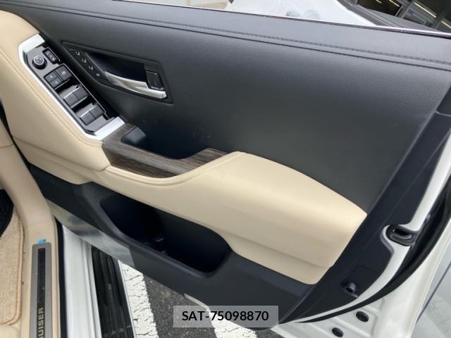 Toyota LAND CRUISER 2025-12 8780782-12
