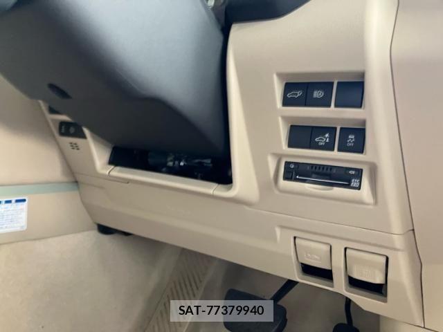 Toyota LAND CRUISER 2023-09 8780784-14