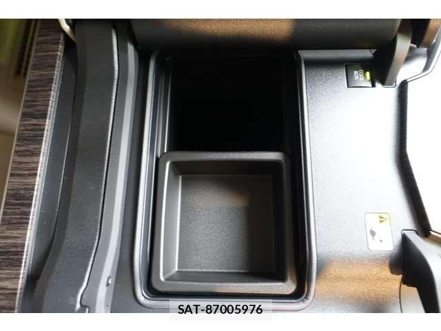 Toyota LAND CRUISER 2025-07 8796399-2