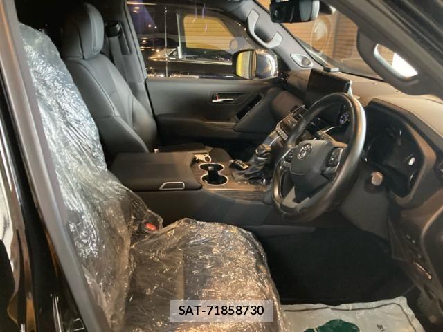 Toyota LAND CRUISER 2023-03 8829831-14