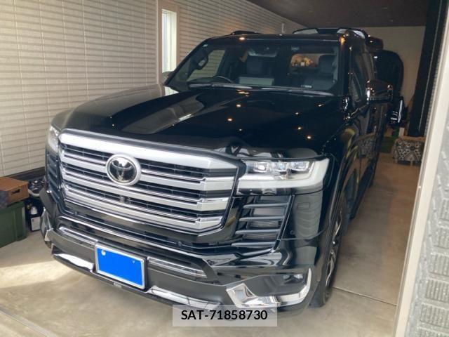 Toyota LAND CRUISER 2023-03 8829831-1