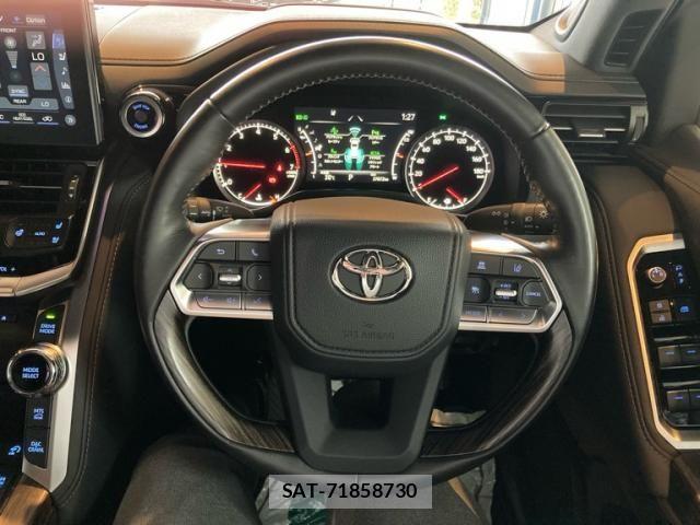 Toyota LAND CRUISER 2023-03 8829831-25