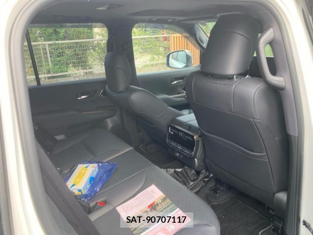 Toyota LAND CRUISER 2024-07 8829837-9