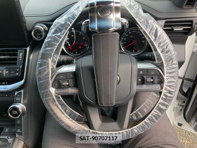 Toyota LAND CRUISER 2024-07 8829837-12