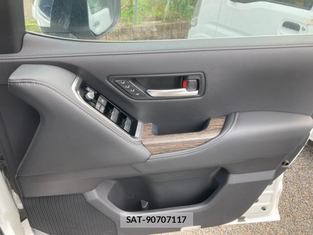 Toyota LAND CRUISER 2024-07 8829837-24