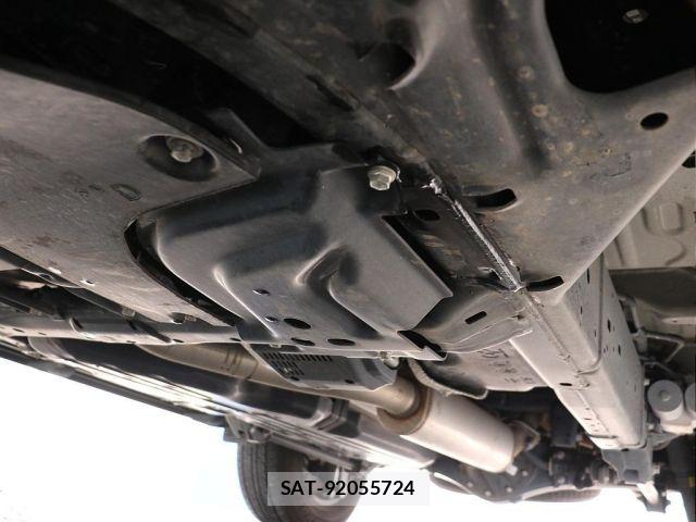 Toyota LAND CRUISER 2023-01 8829832-10