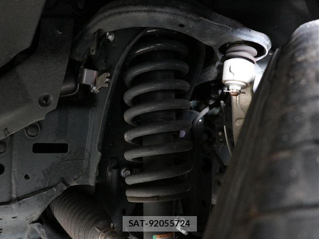 Toyota LAND CRUISER 2023-01 8829832-11