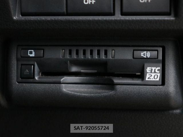 Toyota LAND CRUISER 2023-01 8829832-18