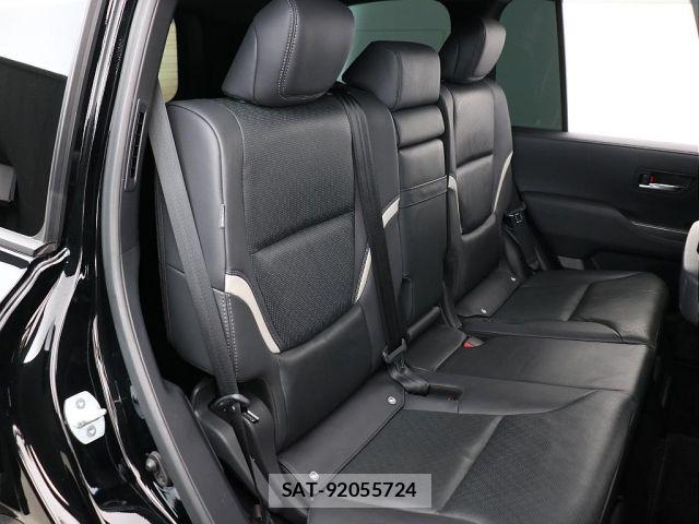 Toyota LAND CRUISER 2023-01 8829832-6